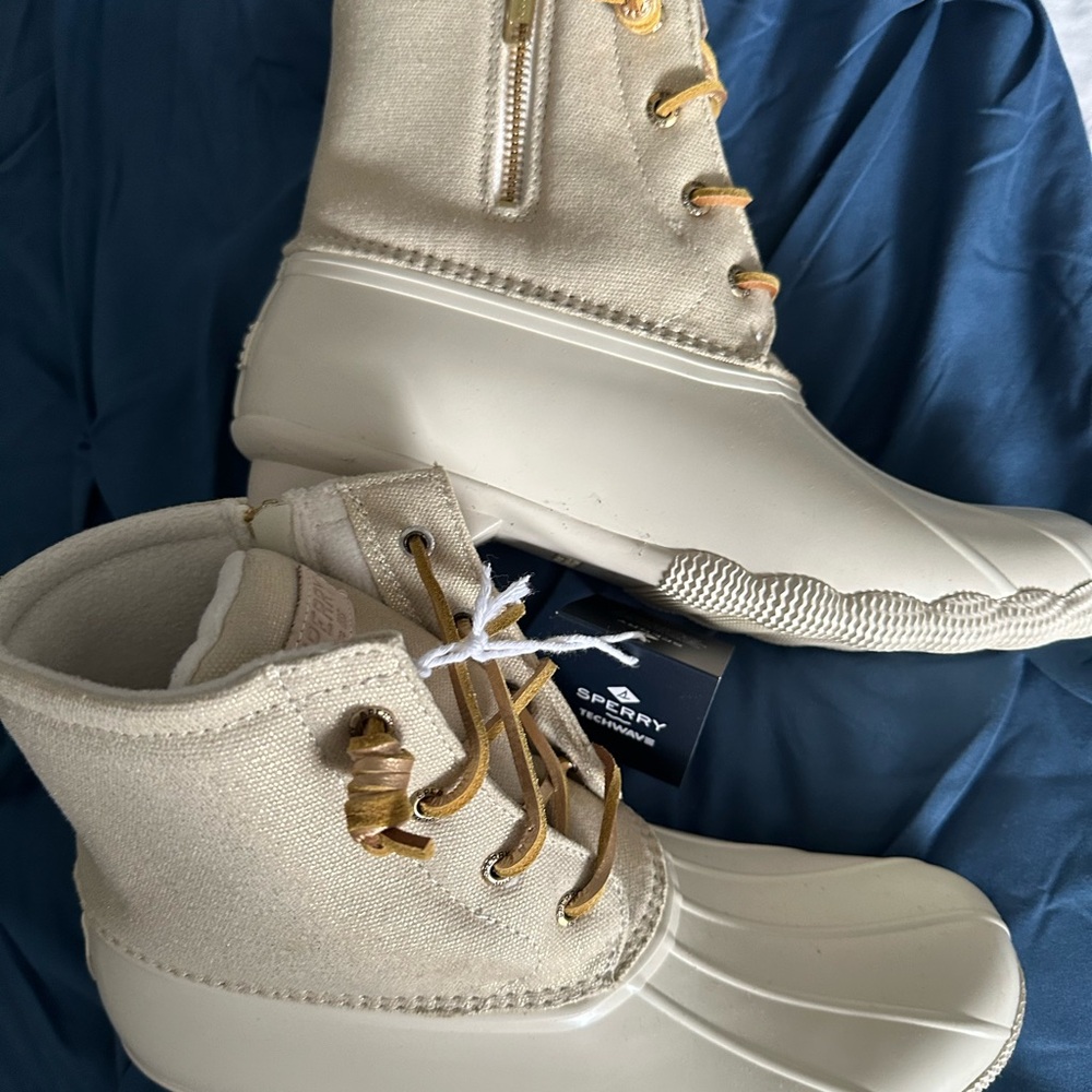 Sperry Women’s Boots size 9 new with tags